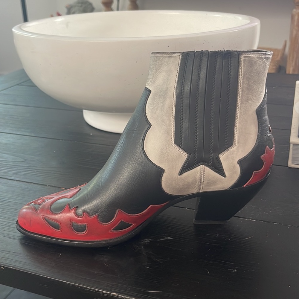 Golden Goose Short Boots - Picture 2 of 4